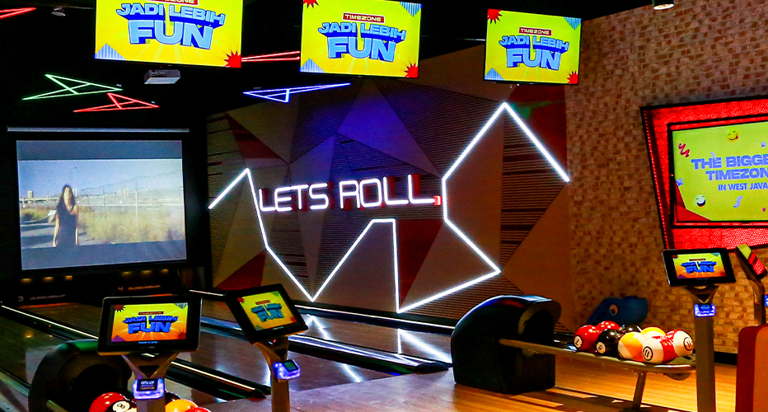 Nikmati kesenangan dan kegembiraan di arena Social Bowling Timezone