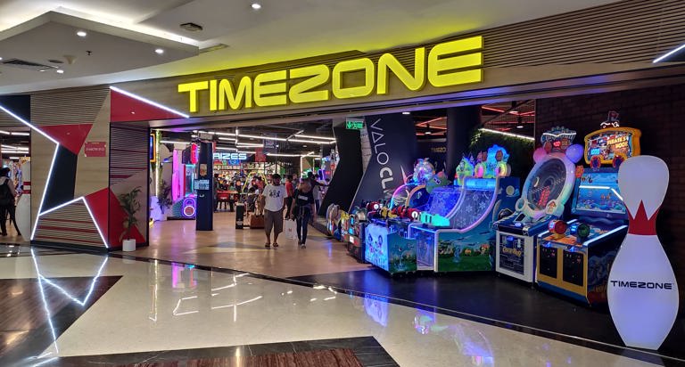  Timezone Phoenix MarketCity Mall Kurla Mumbai: Arcade, Bowling & VR Games